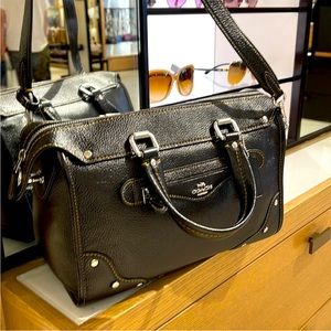 Coach Millie Satchel
Silver/Black
NWT
